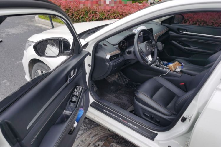 Used Nissan Teana 2021 2.0L XL Comfort Edition Interior 3