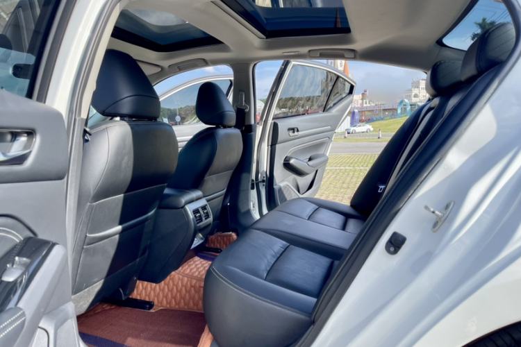 Used Nissan Teana 2021 2.0L XL Comfort Edition Interior 3