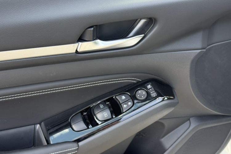 Used Nissan Teana 2021 2.0L XL Comfort Edition Interior 3