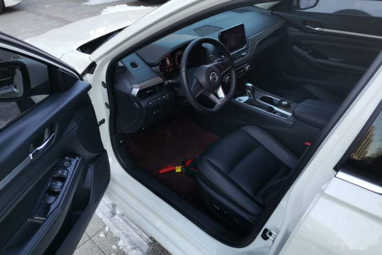 Used Nissan Teana 2021 2.0L XL Comfort Edition Interior 3