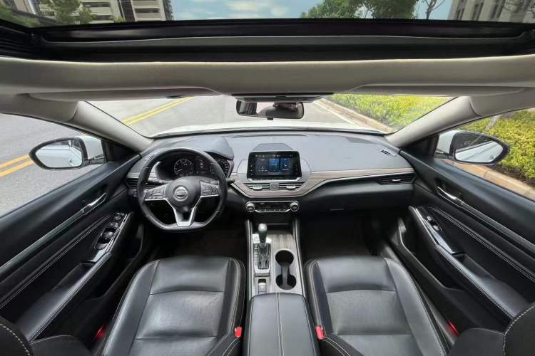 Used Nissan Teana 2021 2.0L XL Comfort Edition Interior 3
