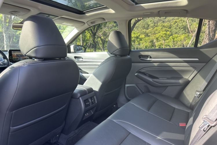 Used Nissan Teana 2021 2.0L XL Comfort Edition Interior 3