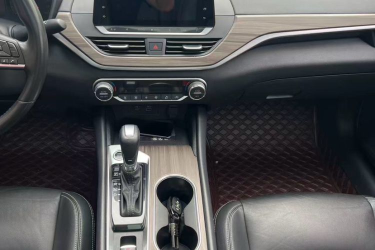 Used Nissan Teana 2021 2.0L XL Comfort Edition Interior 3