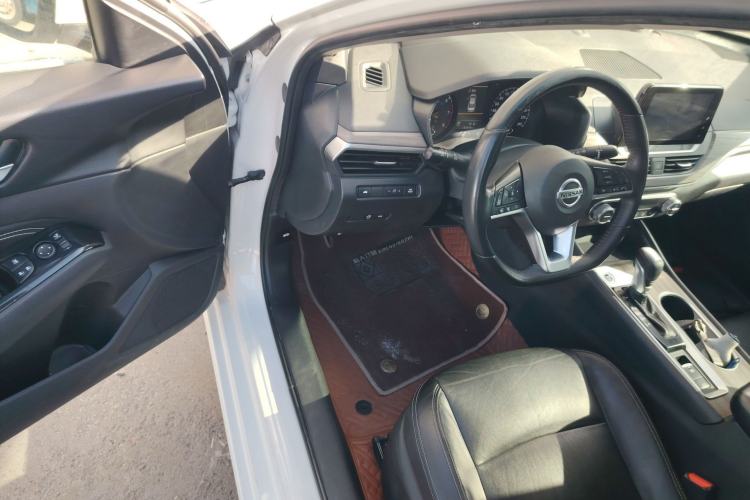 Used Nissan Teana 2021 2.0L XL Comfort Edition Interior 3