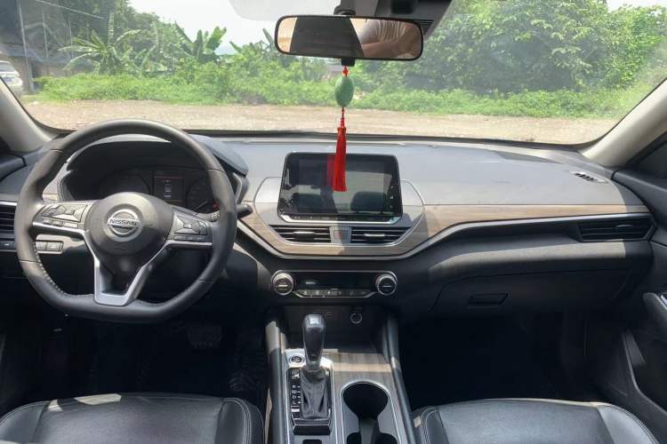 Used Nissan Teana 2021 2.0L XL Comfort Edition Interior 4