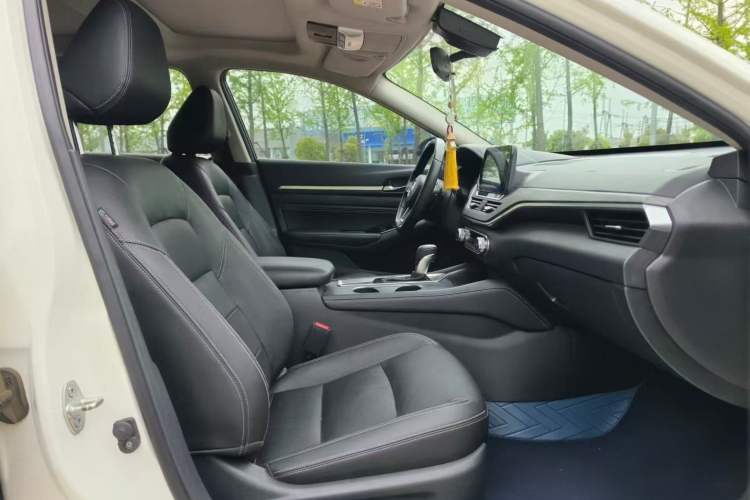 Used Nissan Teana 2021 2.0T XL Smart Upgrade Edition Interior 4