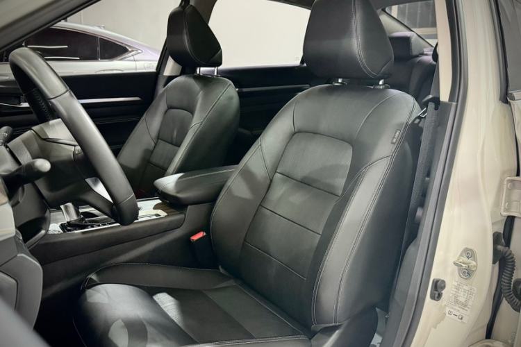 Used Nissan Teana 2021 2.0L XL Comfort Edition Interior 4