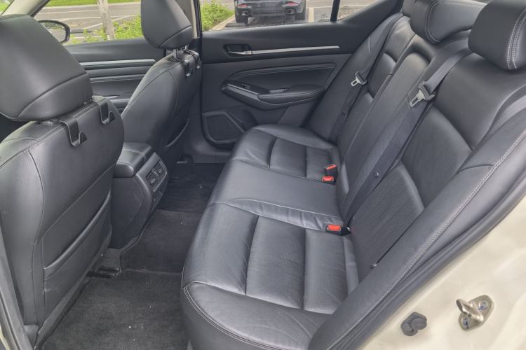 Used Nissan Teana 2021 2.0L XL Comfort Edition Interior 4