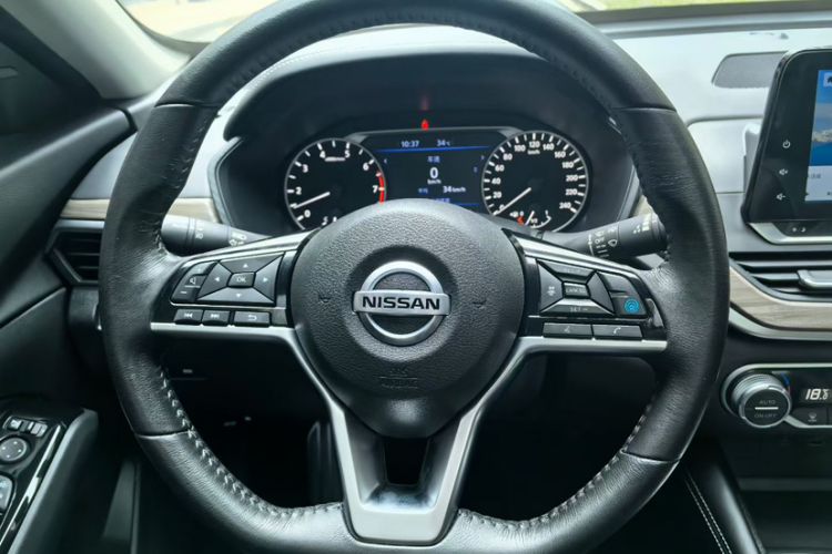 Used Nissan Teana 2021 2.0L XL Upper AD1 Smart Drive & Navigation Edition Interior 4