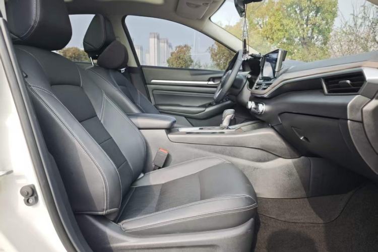 Used Nissan Teana 2021 2.0L XL Comfort Edition Interior 5