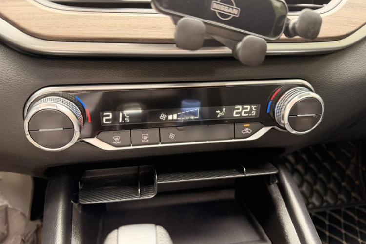 Used Nissan Teana 2021 2.0L XL Comfort Edition Interior 5