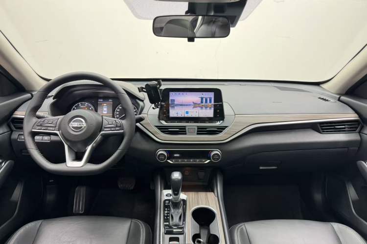Used Nissan Teana 2021 2.0L XL Comfort Edition Interior 6