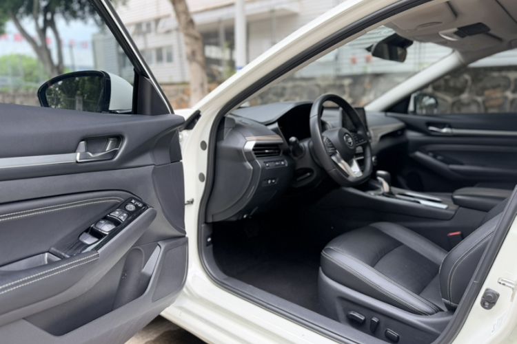 Used Nissan Teana 2021 2.0L XL Comfort Edition Interior 6