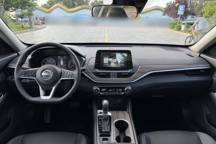 Used Nissan Teana 2021 2.0L XL Comfort Edition Interior 7