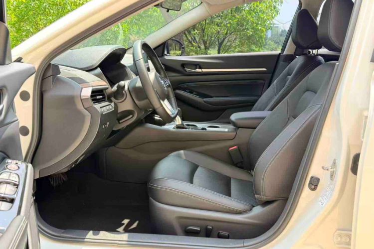 Used Nissan Teana 2021 2.0L XL Comfort Edition Interior 7