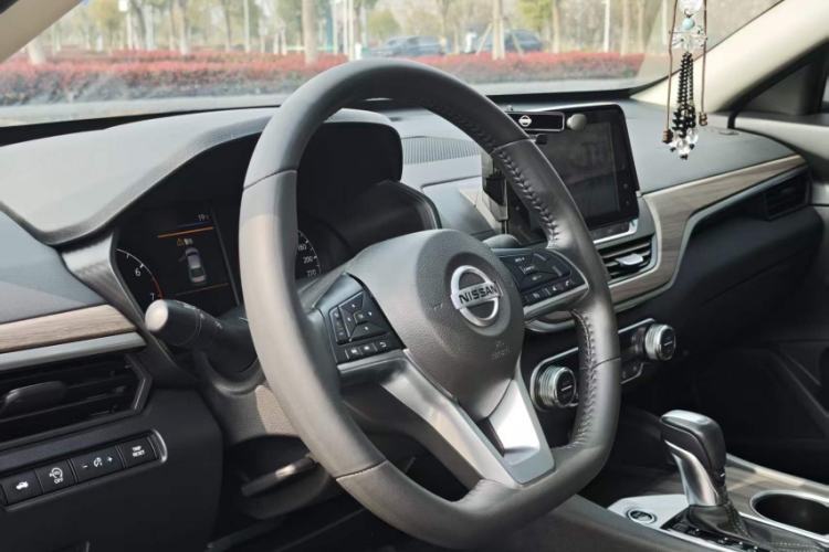 Used Nissan Teana 2021 2.0L XL Comfort Edition Interior 8