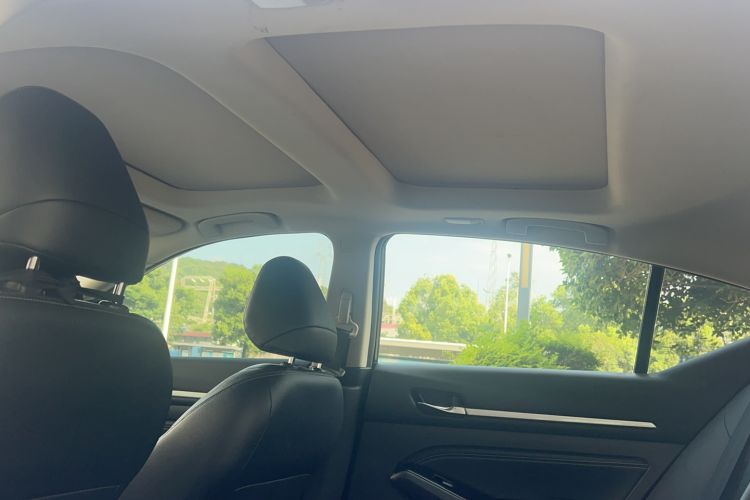 Used Nissan Teana 2021 2.0L XL Comfort Edition Interior 8