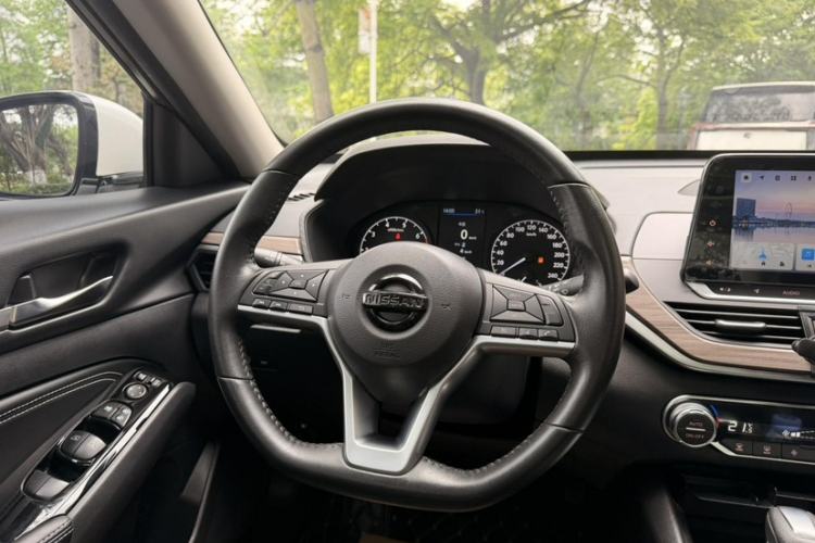 Used Nissan Teana 2021 2.0L XL Comfort Edition Interior 9