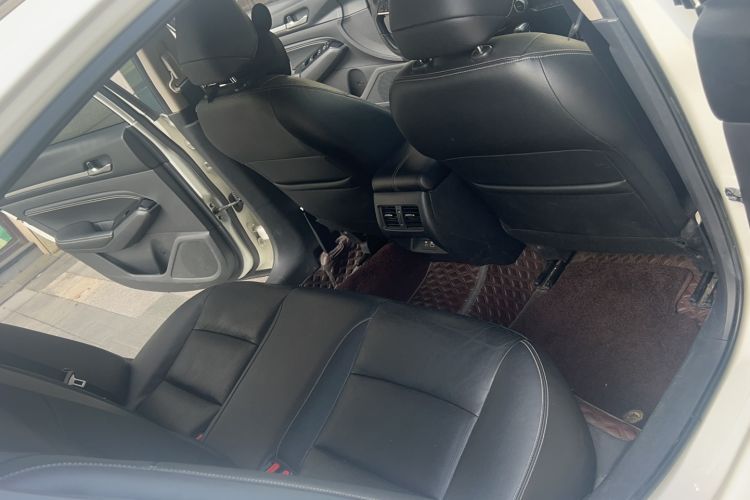 Used Nissan Teana 2021 2.0L XL Comfort Edition Interior 9