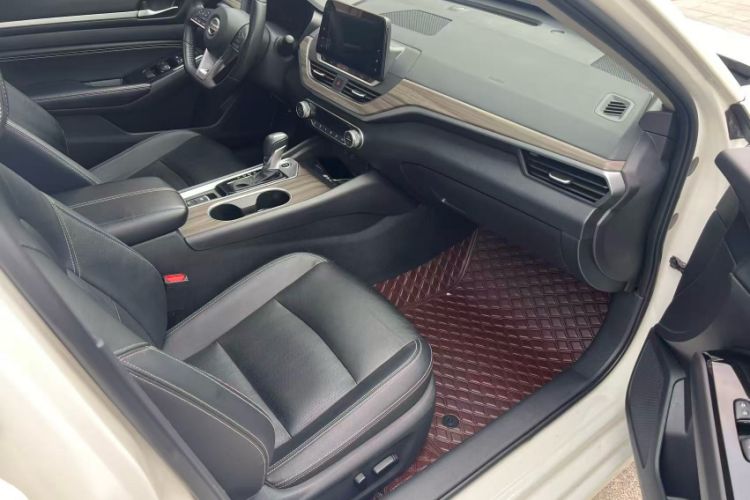 Used Nissan Teana 2021 2.0L XL Comfort Edition Interior 9