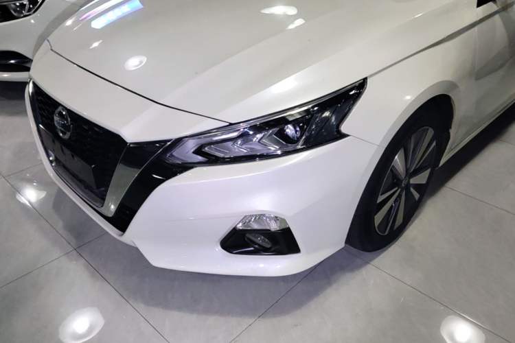 Used Nissan Teana 2021 2.0L XL Comfort Edition Left Front Headlight