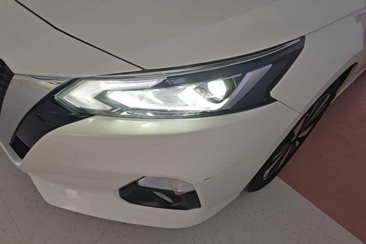 Used Nissan Teana 2021 2.0L XL Comfort Edition Left Front Headlight