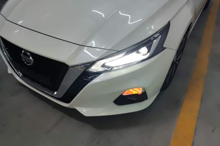 Used Nissan Teana 2021 2.0L XL Comfort Edition Left Front Headlight