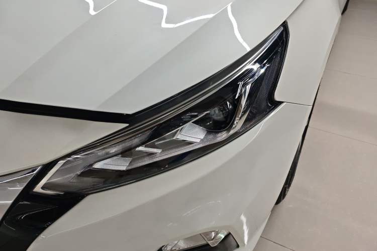 Used Nissan Teana 2021 2.0L XL Comfort Edition Left Front Headlight