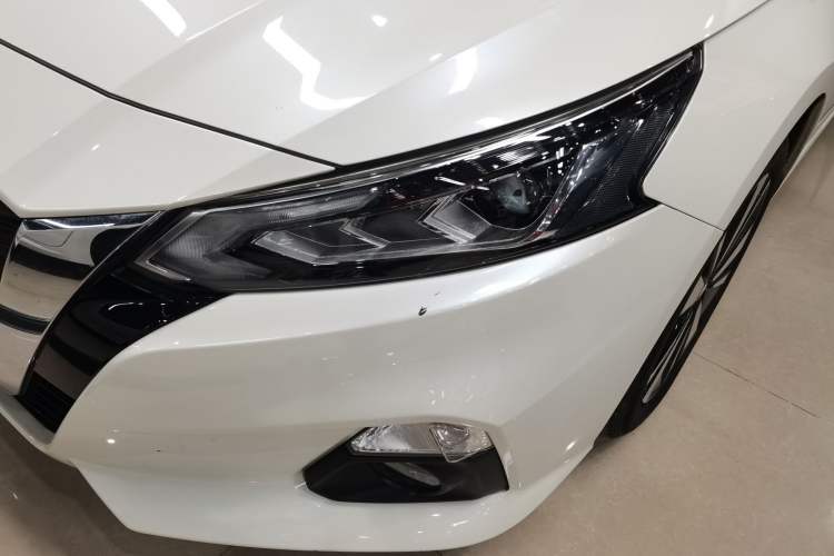 Used Nissan Teana 2021 2.0L XL Comfort Edition Left Front Headlight