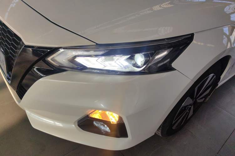 Used Nissan Teana 2021 2.0L XL Comfort Edition Left Front Headlight