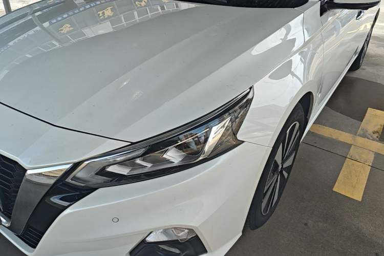 Used Nissan Teana 2021 2.0L XL Upper AD1 Smart Drive & Navigation Edition Left Front Headlight