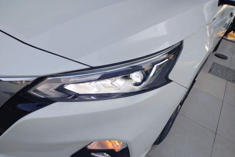 Used Nissan Teana 2021 2.0L XL Comfort Edition Left Front Headlight