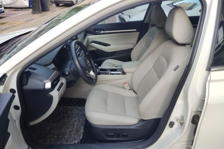 Used Nissan Teana 2021 2.0L XL Upper AD1 Smart Drive & Navigation Edition Left Front Seat