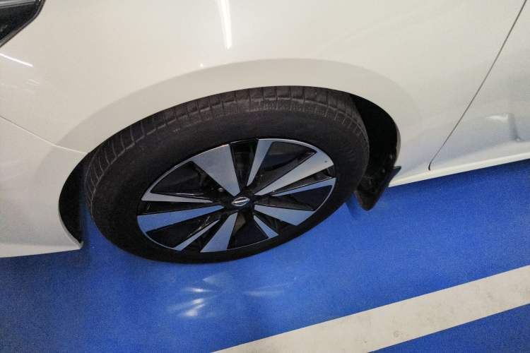 Used Nissan Teana 2021 2.0L XL Comfort Edition Left Front Wheel Hub