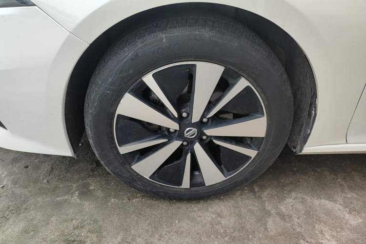Used Nissan Teana 2021 2.0L XL Comfort Edition Left Front Wheel Hub