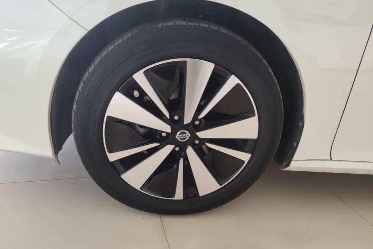 Used Nissan Teana 2021 2.0L XL Comfort Edition Left Front Wheel Hub