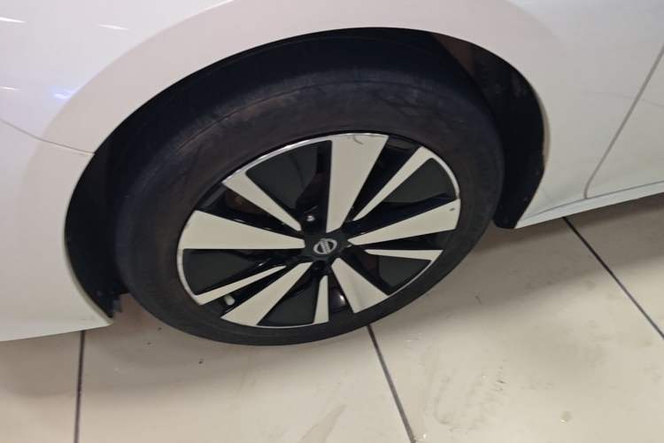 Used Nissan Teana 2021 2.0L XL Comfort Edition Left Front Wheel Hub