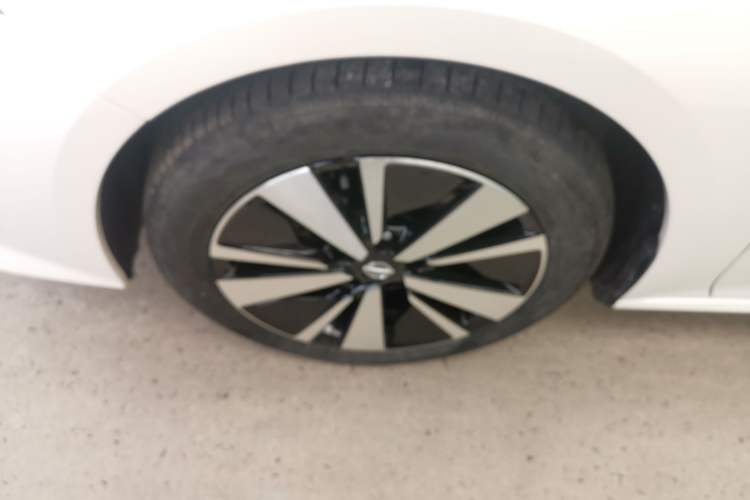 Used Nissan Teana 2021 2.0L XL Comfort Edition Left Front Wheel Hub