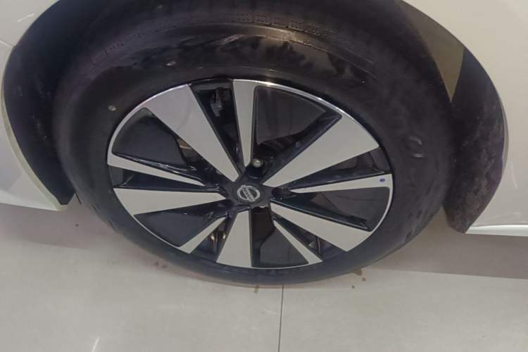 Used Nissan Teana 2021 2.0L XL Comfort Edition Left Front Wheel Hub