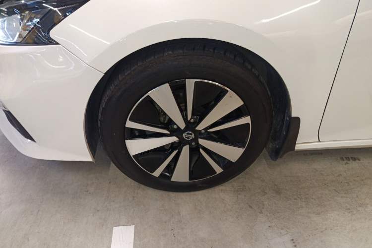 Used Nissan Teana 2021 2.0L XL Comfort Edition Left Front Wheel Hub
