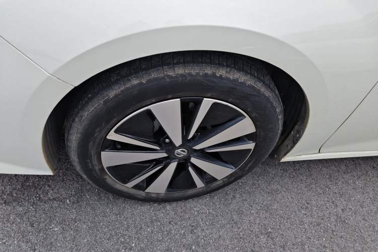 Used Nissan Teana 2021 2.0L XL Comfort Edition Left Front Wheel Hub