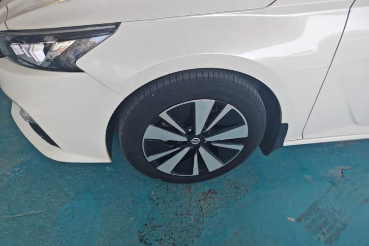 Used Nissan Teana 2021 2.0L XL Comfort Edition Left Front Wheel Hub