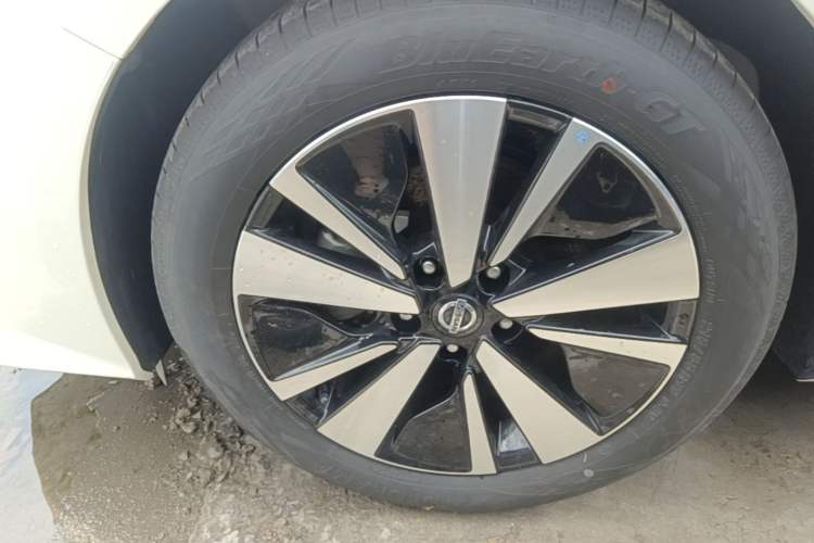 Used Nissan Teana 2021 2.0L XL Comfort Edition Left Front Wheel Hub
