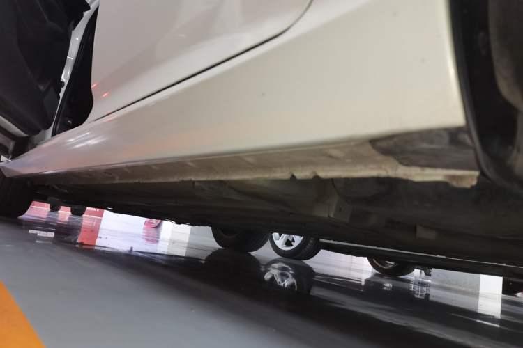 Used Nissan Teana 2021 2.0L XL Upper AD1 Smart Drive & Navigation Edition Left Side Sill