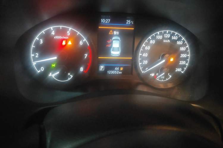 Used Nissan Teana 2021 2.0L XL Comfort Edition Odometer Close Up