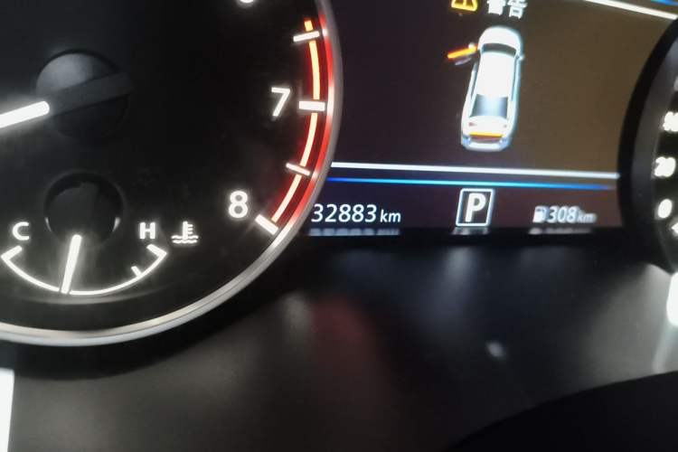 Used Nissan Teana 2021 2.0L XL Upper AD1 Smart Drive & Navigation Edition Odometer Close Up