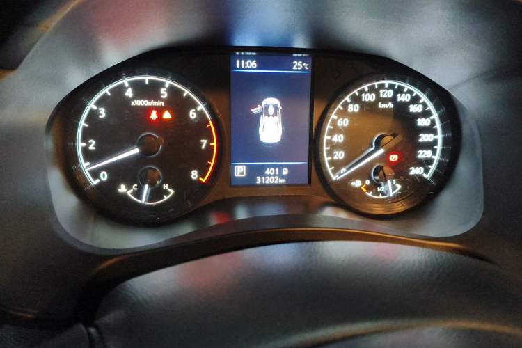 Used Nissan Teana 2021 2.0L XL Comfort Edition Odometer Close Up