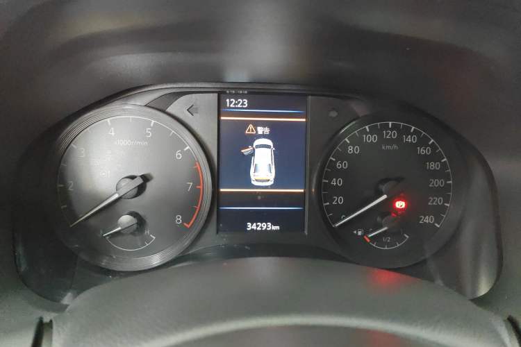 Used Nissan Teana 2021 2.0L XL Comfort Edition Odometer Close Up