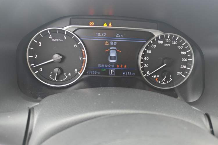 Used Nissan Teana 2021 2.0L XL Upper AD1 Smart Drive & Navigation Edition Odometer Close Up
