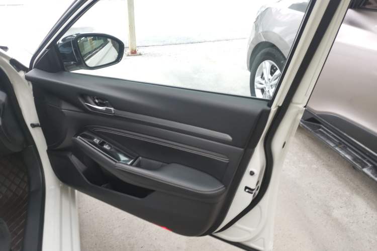 Used Nissan Teana 2021 2.0L XL Comfort Edition Right Front Door Interior